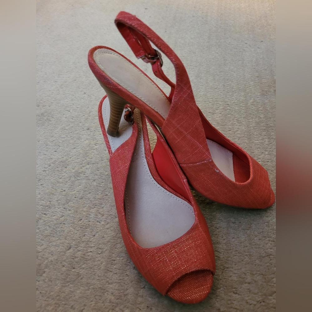 Size 7 - Le Chateau slingback pumps - orange/pink with gold thread